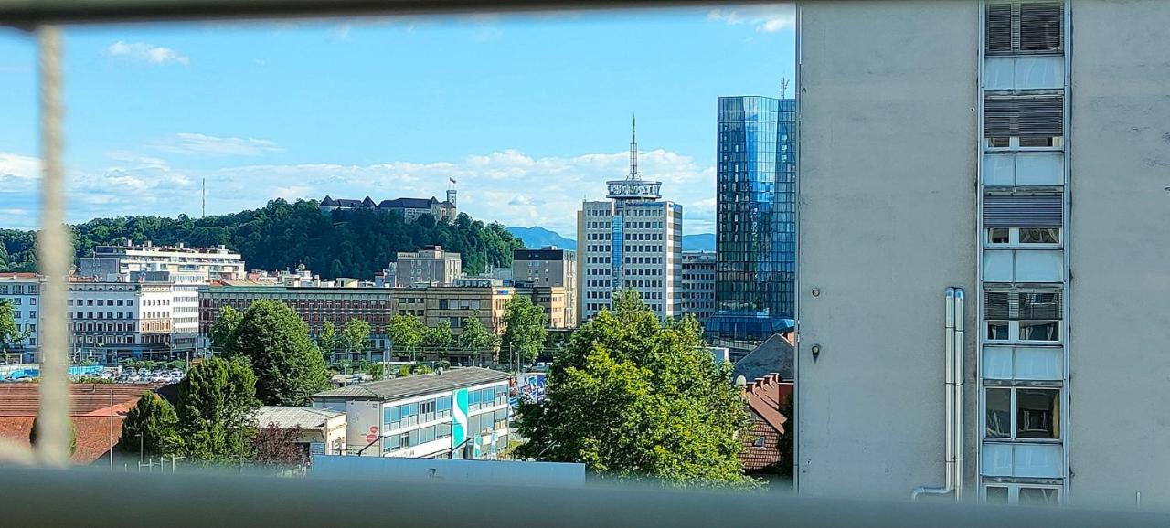 Corner Tower // Prijetno Stanovanje Za 4 Osebe + Free Parking Ljubljana Ngoại thất bức ảnh